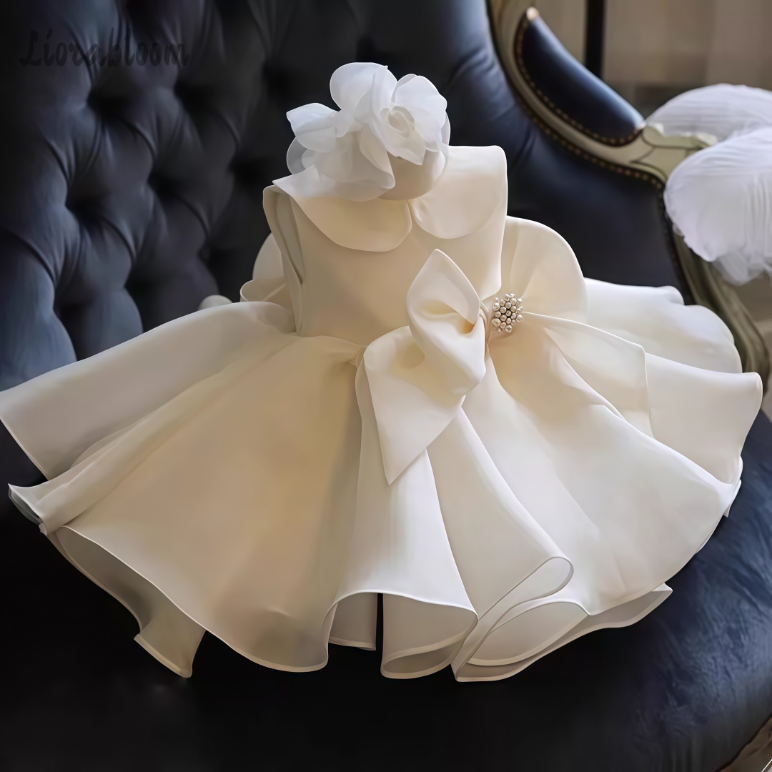 Vestido Branco com Pérolas par - Woman Formal Wear avaliação e preço